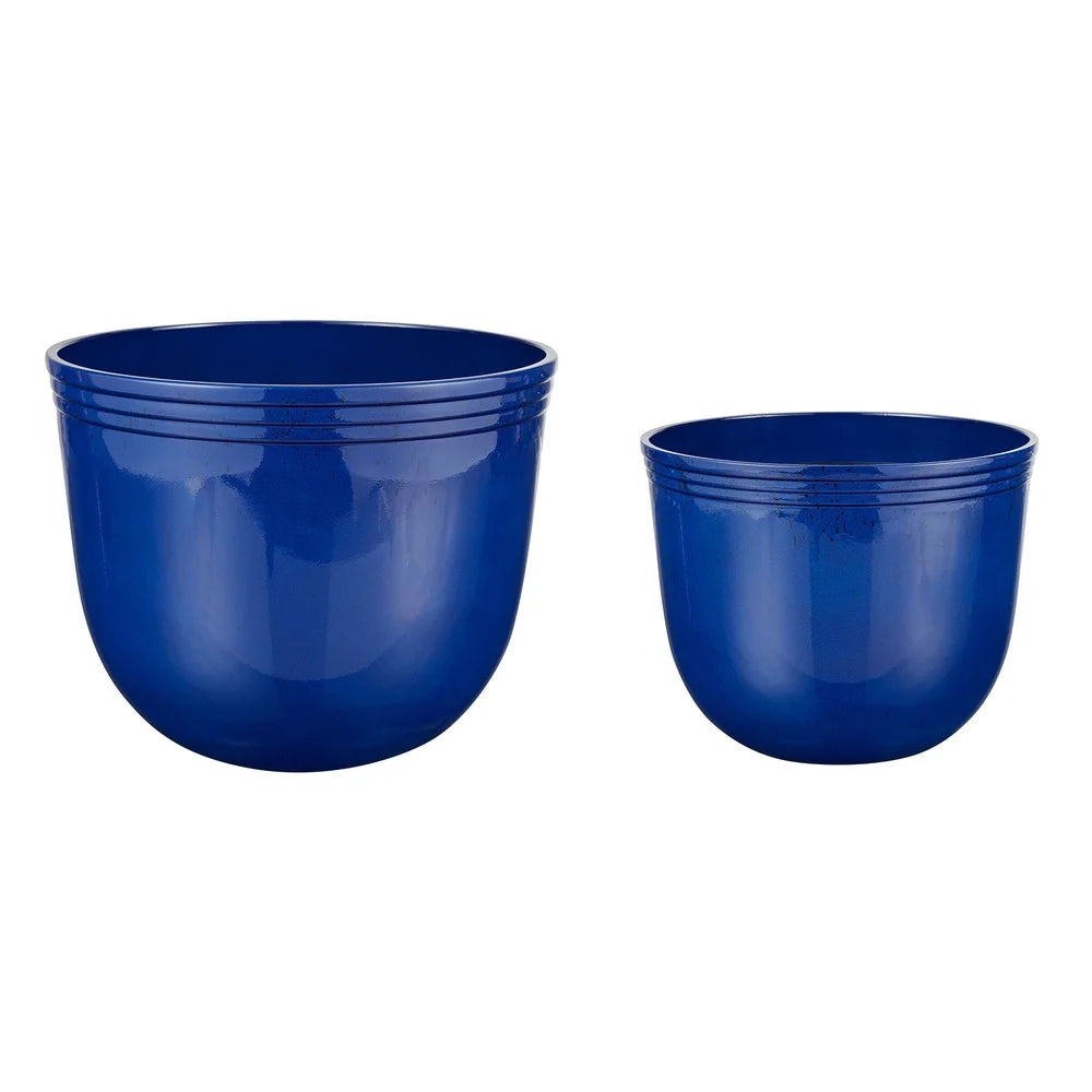 16 Inch Round Plant Pot Lightweight Weather Resistant Planter with Drainage Holes Indoor Outdoor Use Durable Polyethylene